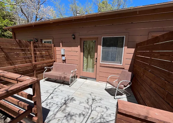 Quiet Mind Lodge, Spa & Retreat Sequoias