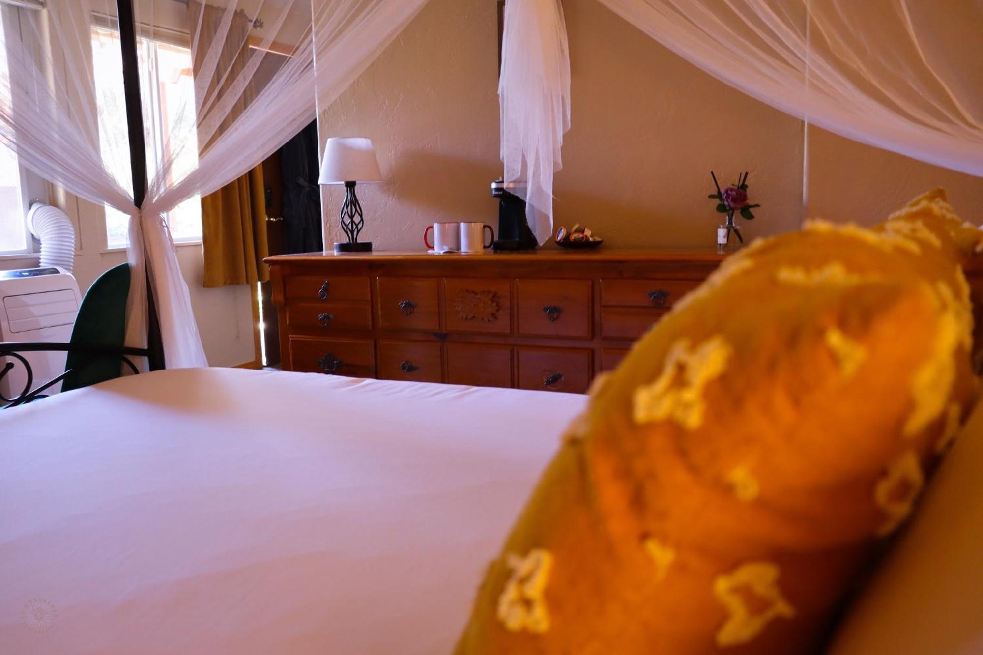 Quiet Mind Lodge, & Retreat Sequoias *
